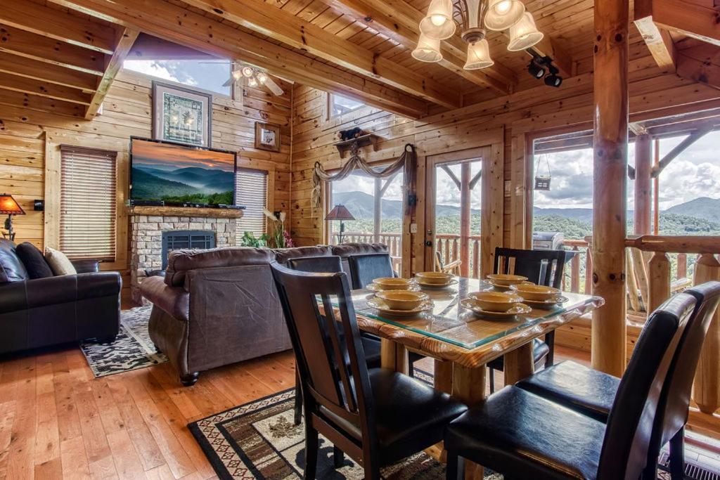 Endless View- Amazing Panoramic Mountain Views, Pool Access, Free Area Attraction Tickets Villa Sevierville Exterior photo