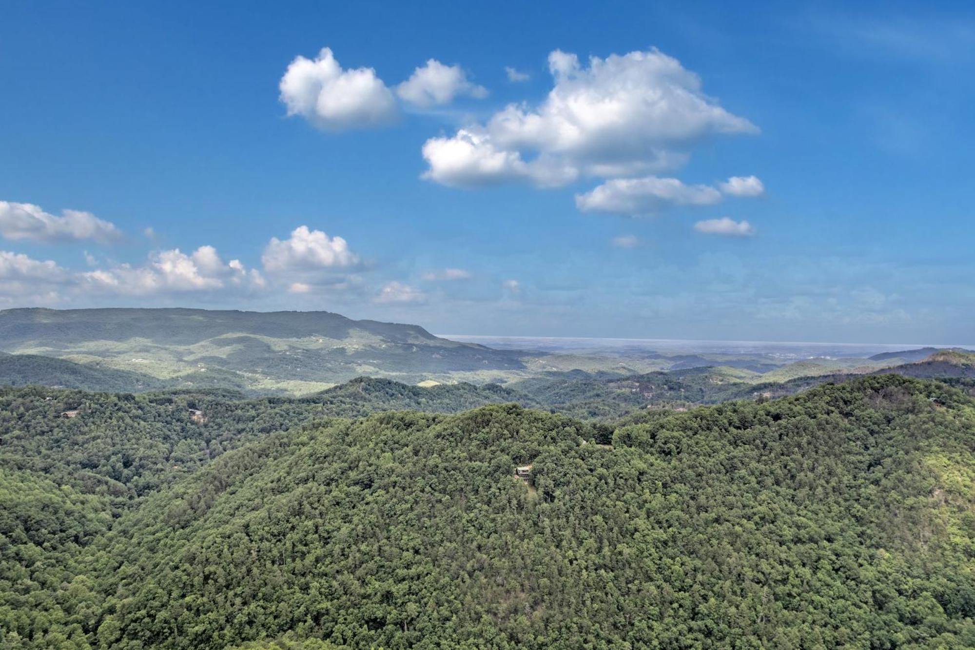 Endless View- Amazing Panoramic Mountain Views, Pool Access, Free Area Attraction Tickets Villa Sevierville Exterior photo