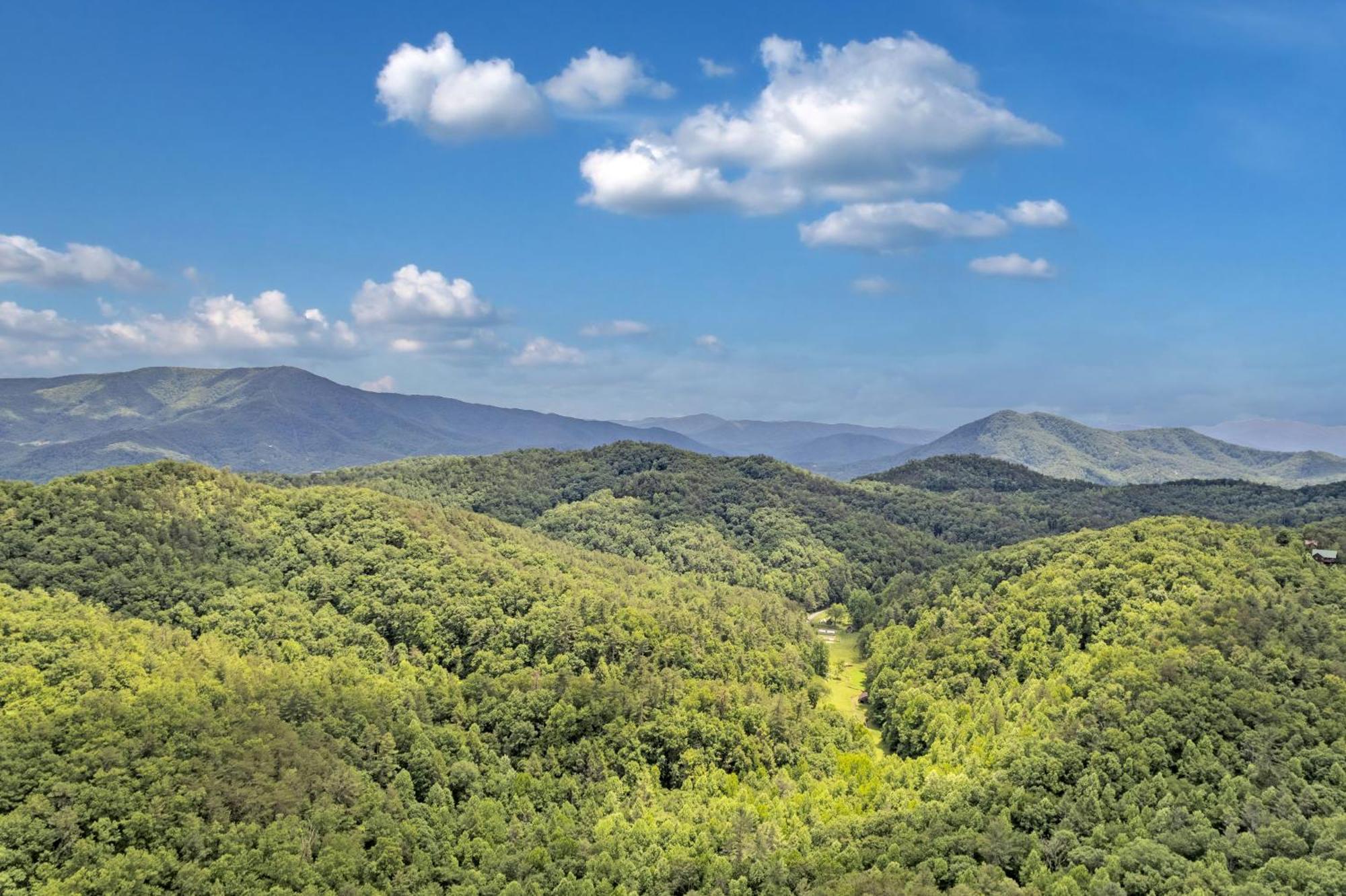 Endless View- Amazing Panoramic Mountain Views, Pool Access, Free Area Attraction Tickets Villa Sevierville Exterior photo